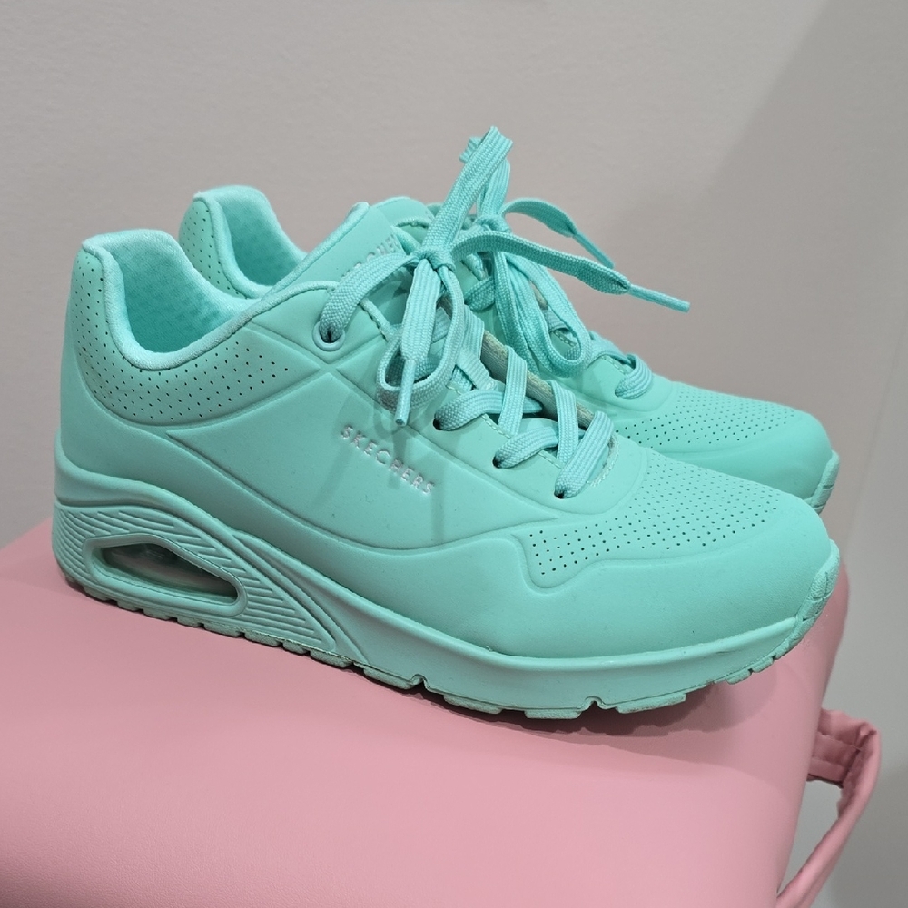 Skechers Women's Mint Bright Air Sneakers
